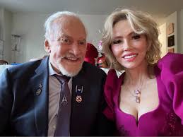 buzz aldrin wife