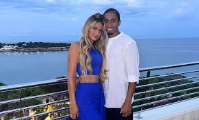 raphinha wife