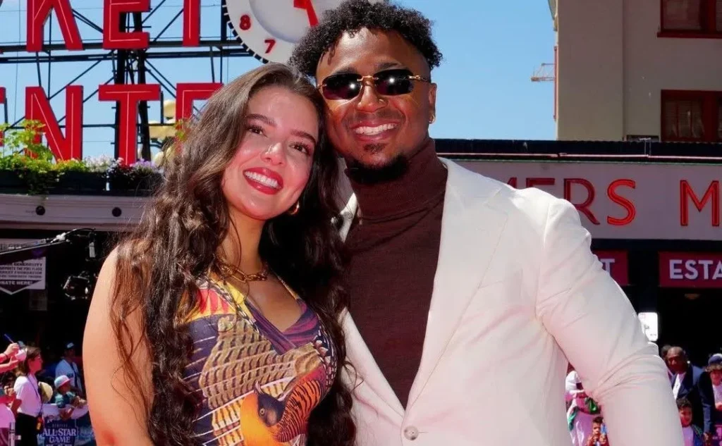 ozzie albies wife