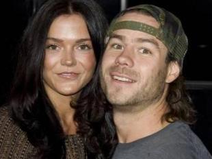 chris pontius wife