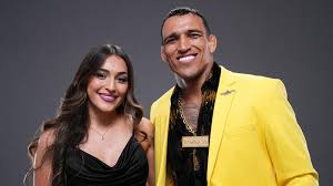 charles oliveira wife