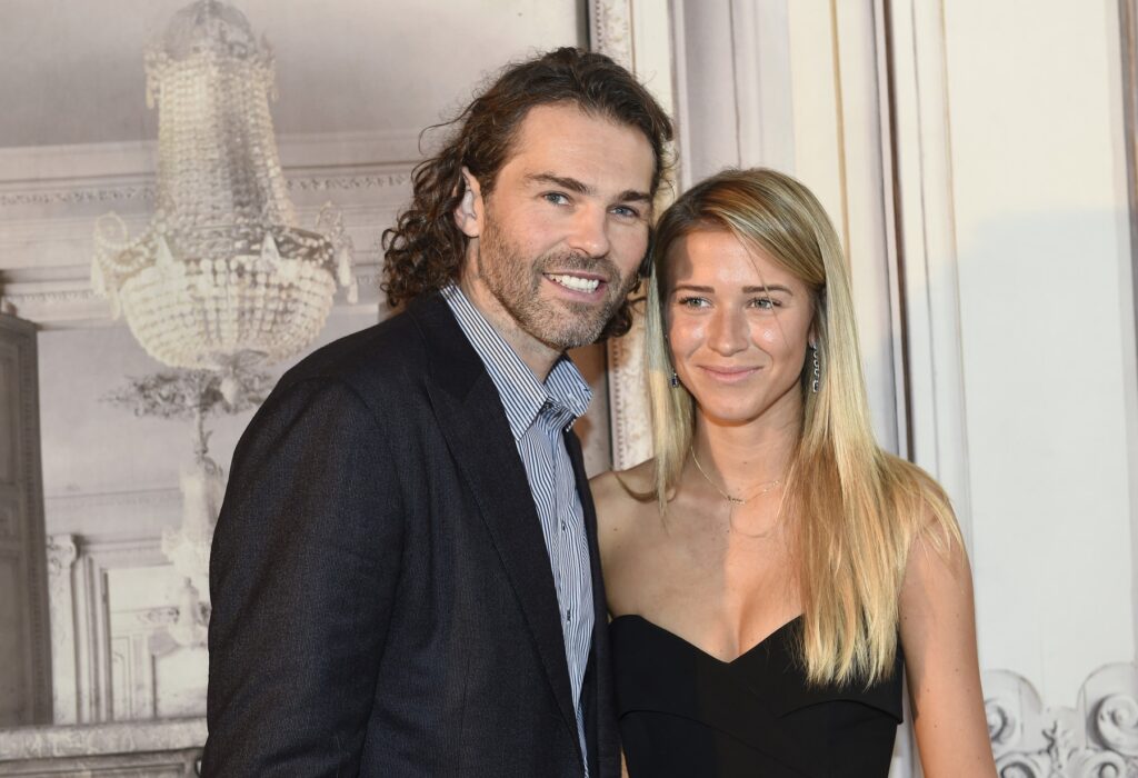 jaromir jagr wife